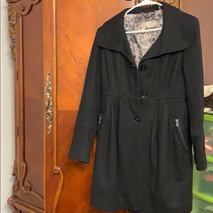 Guess jacket size small